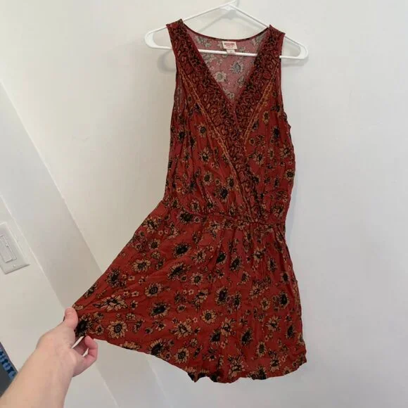 MOSSIMO SUPPLY CO Rust Red Burnt Orange Floral Sunflower Boho Sleeveless Romper - Picture 9 of 16